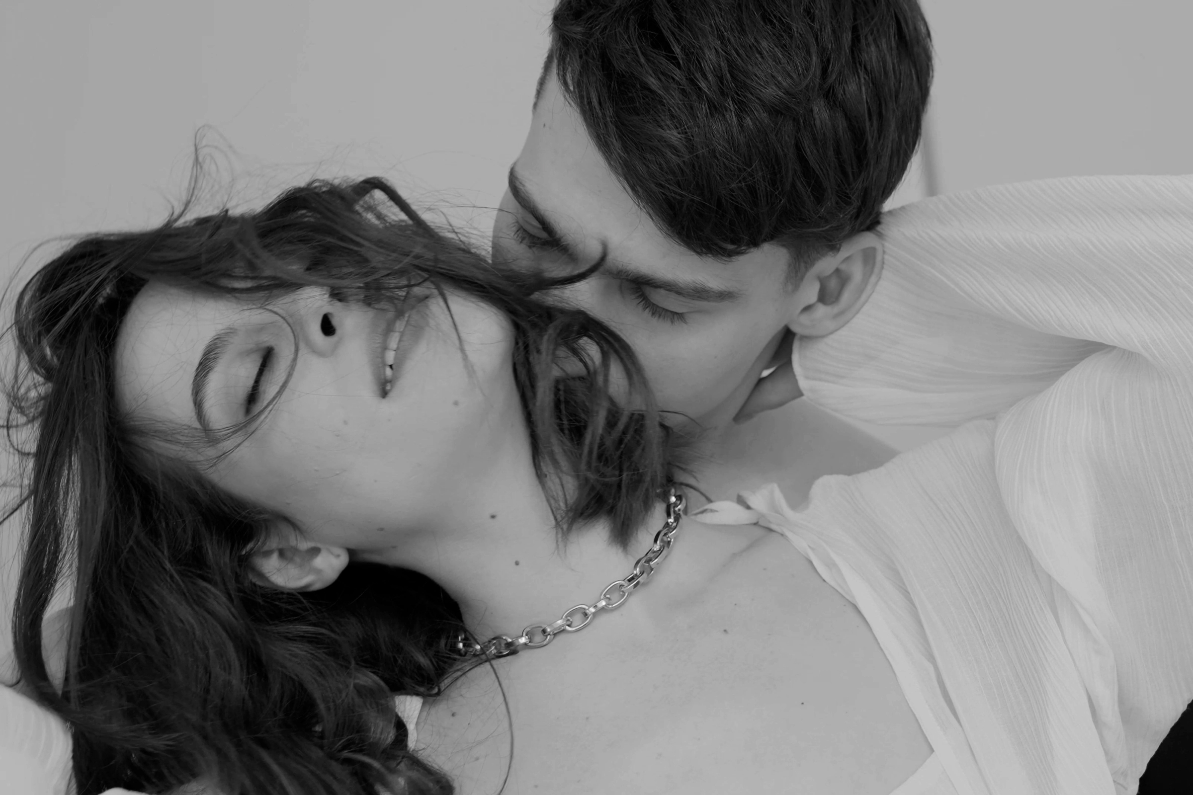 Betweenus