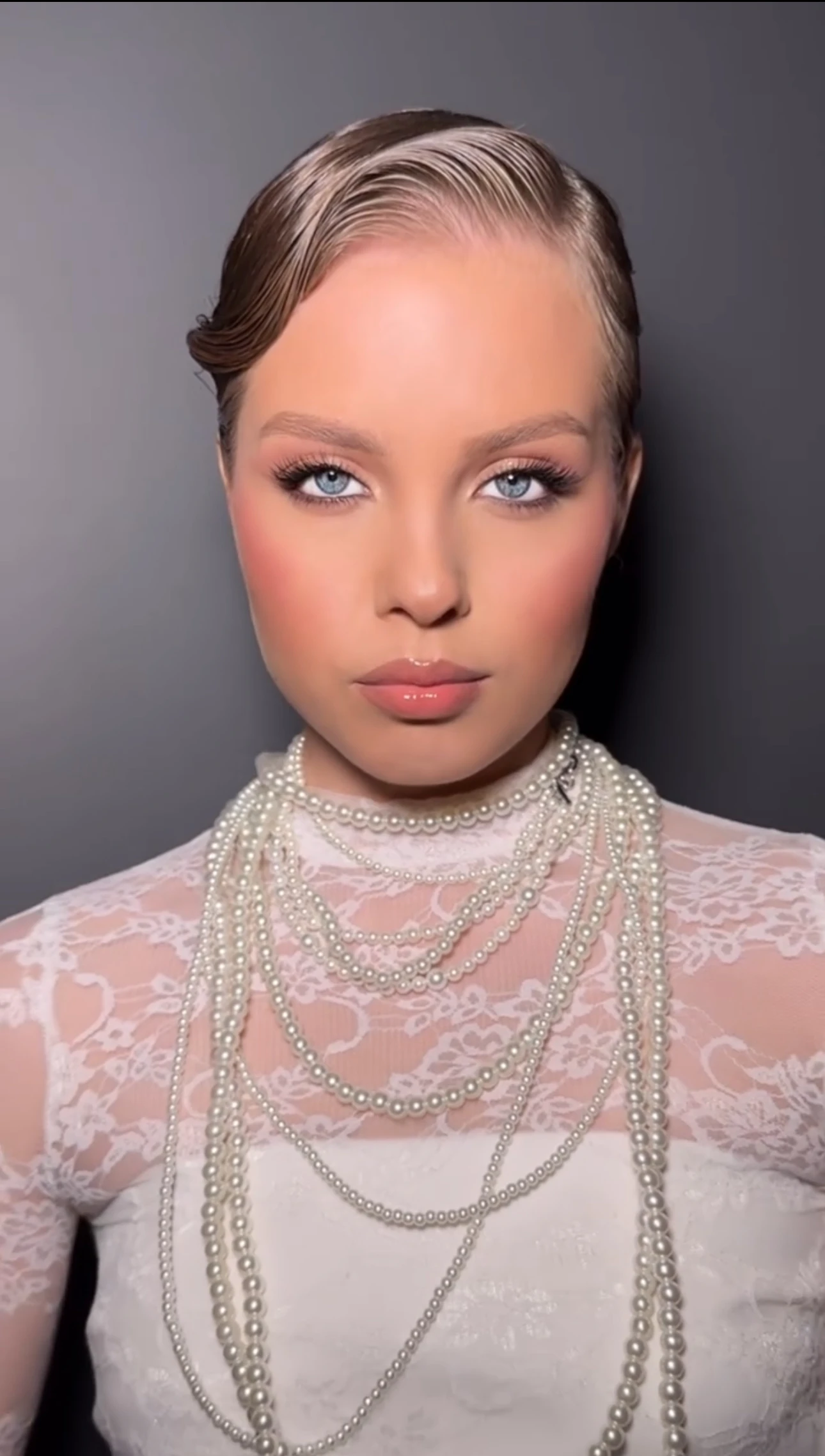 Анна Светикова